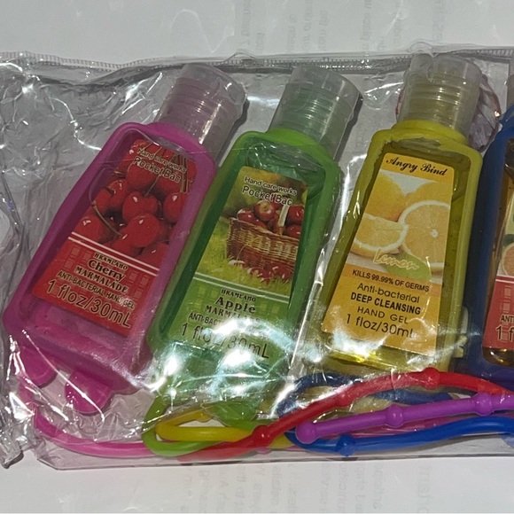 Pocket Bac NWT - Hello Kitty 6pc. Set Hand Sanitizer - Picture 5 of 6